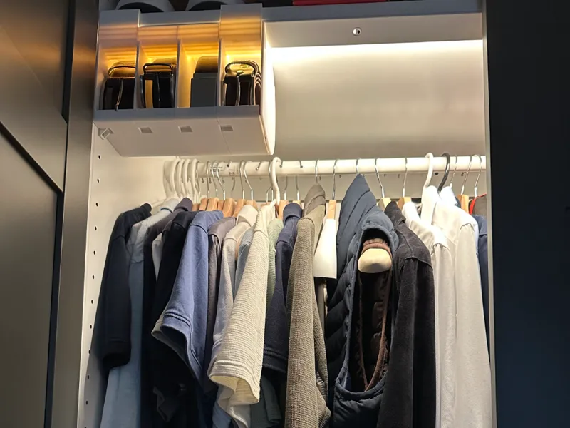 Modular closet Belt Organizer