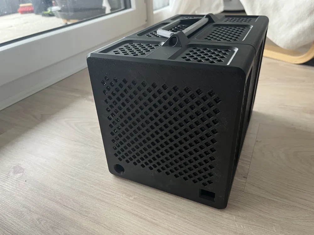 Minisforum DEG2 eGPU Dock Enclosure / Case - Free 3D Print Model ...