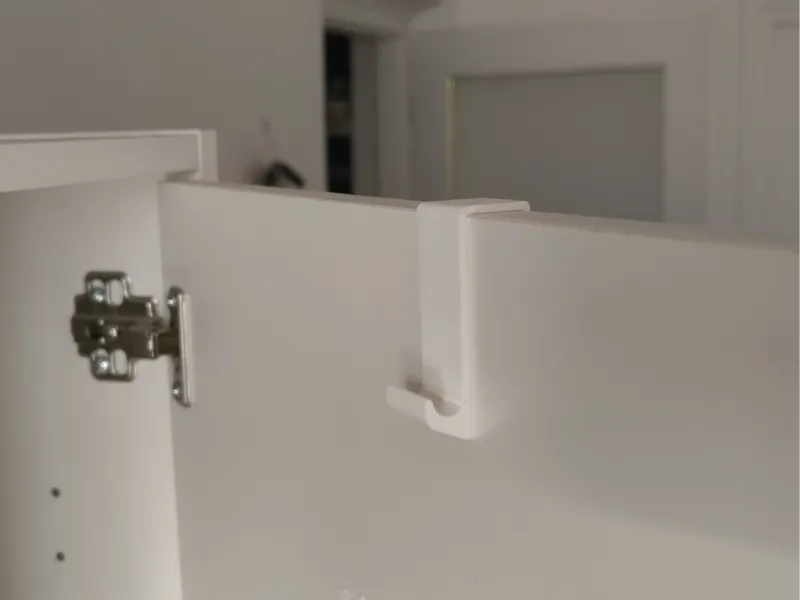 Wardrobe hook for hanger