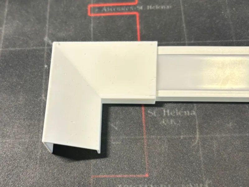 Inspire LED trim - corner connector (inversed)
