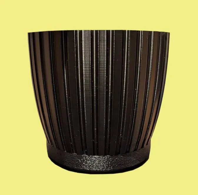 Ribbed pot with fuzzy base