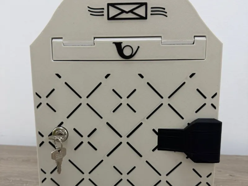 Mail box