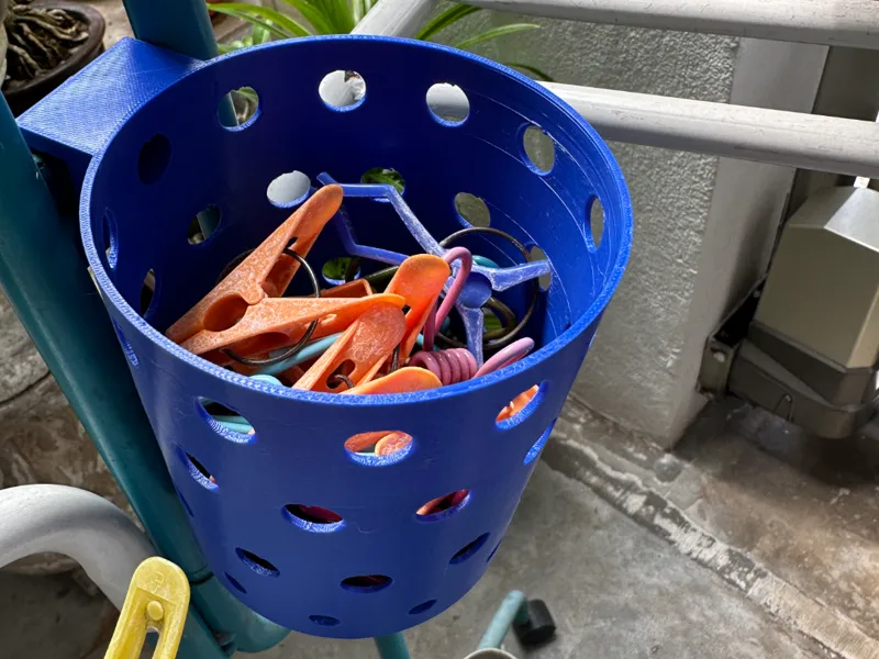 Cloth clip storage hanger