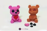 Фигурка на мече с любовно сърце