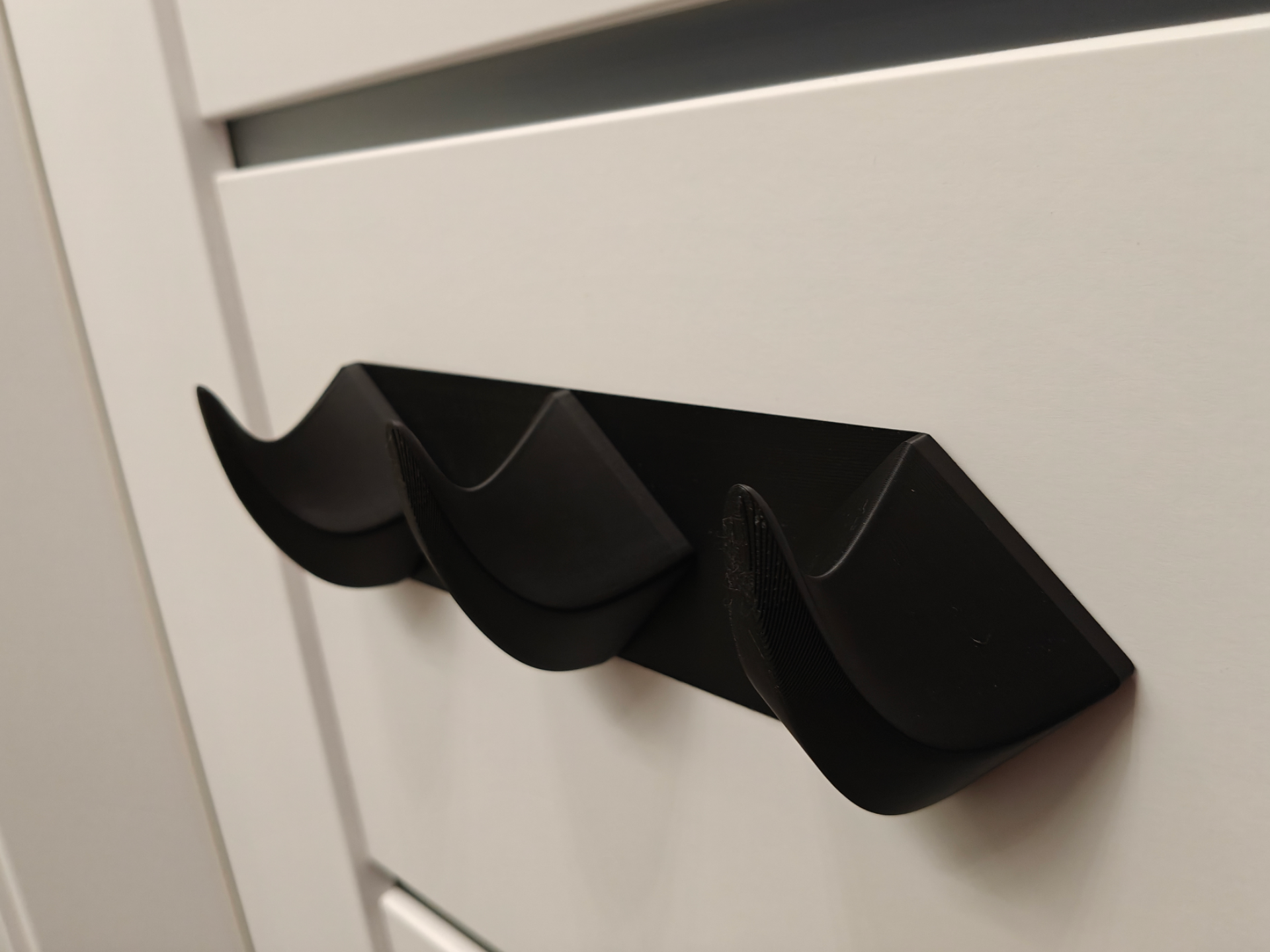 Minimalist 3-Slot Utility Wall Hanger