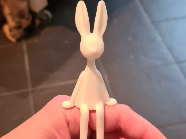 Hase sitzend
