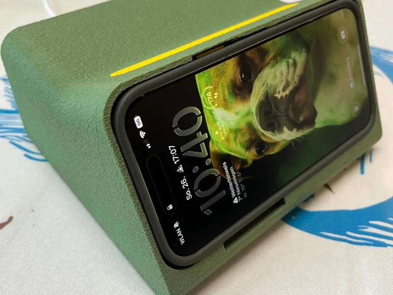 Standby-Dockingstation für iPhone 17 Pro Max Case
