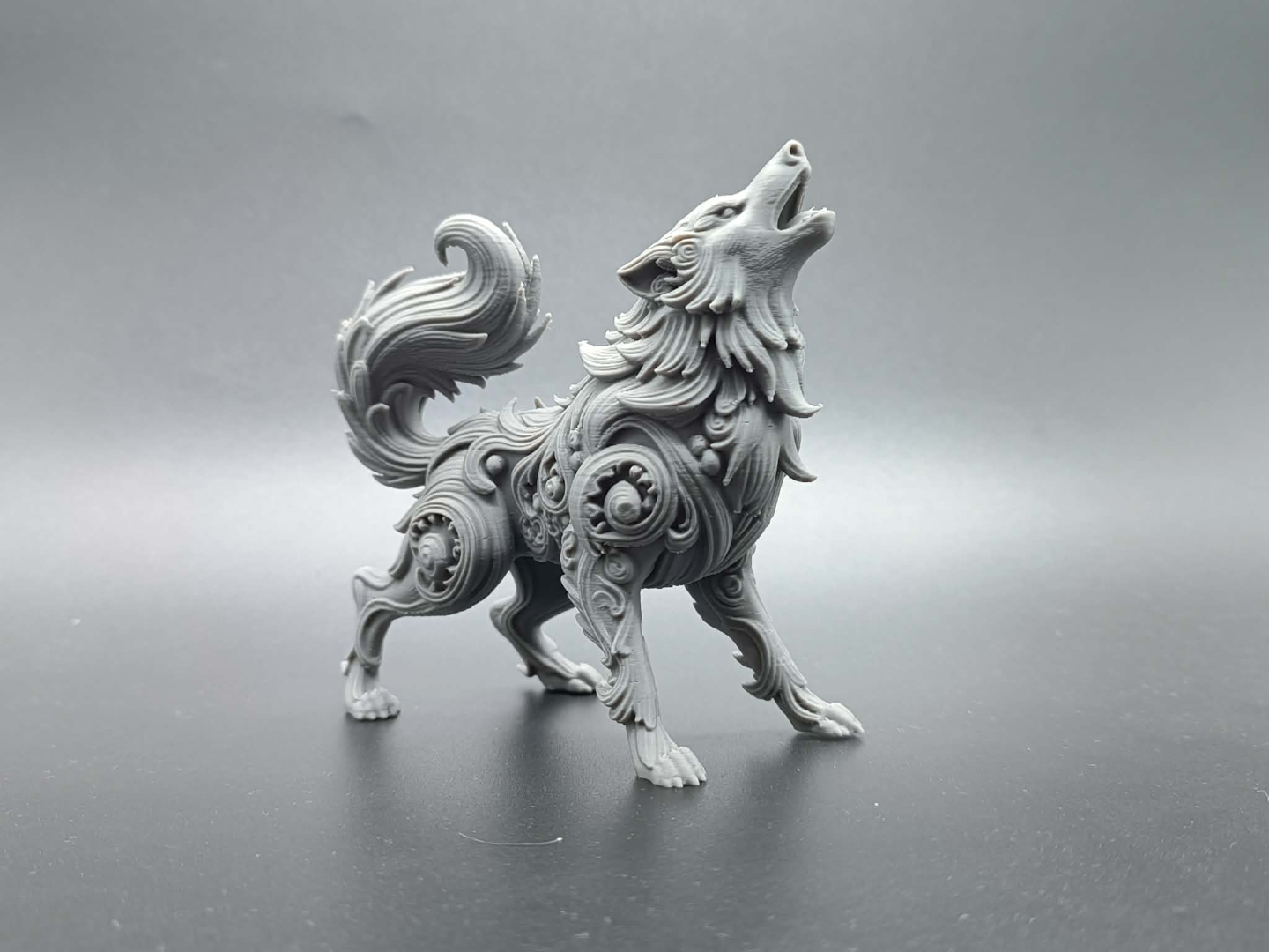 Fantasy Howling Ornamental Wolf