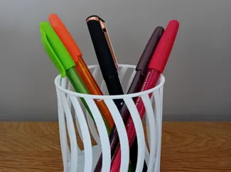 Curved Penholder