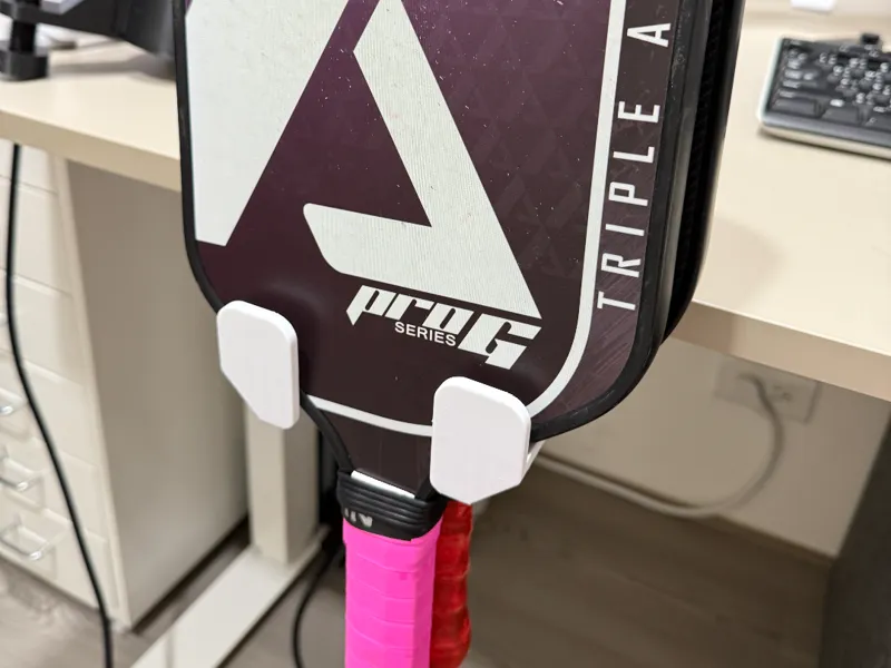 Universal Racket Holder