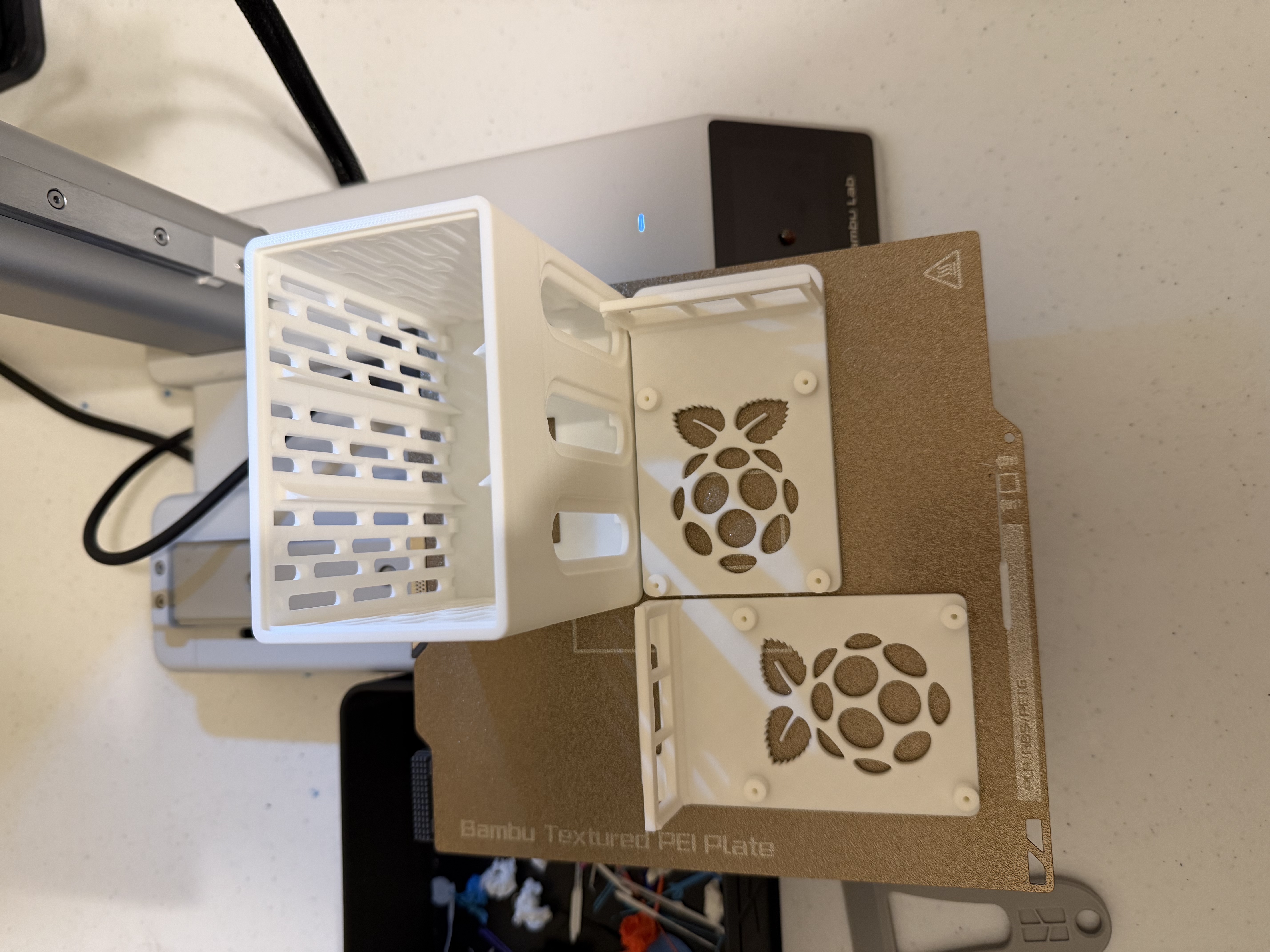 Miniatura 2 do modelo 3D Raspberry Pi 4: 3 Node Cluster