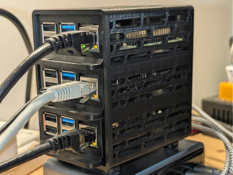 Raspberry Pi 4: 3 Node Cluster