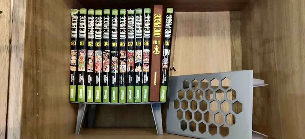 Manga riser for shelf by Atypick MakerWorld: Download Free 3D Models