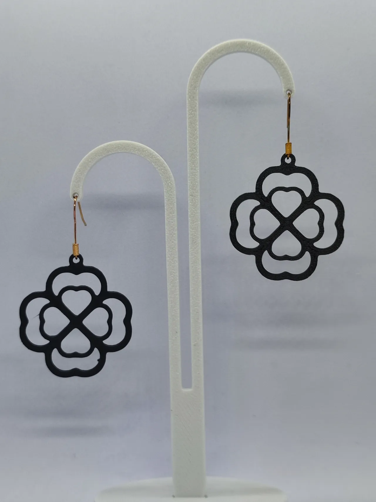 Aretes Flor de Corazón view 3