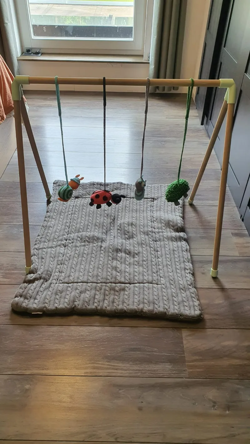 easy baby gym DIY