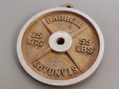 rusty Iron-PLA weight-plate keychain (25kg/55lbs)