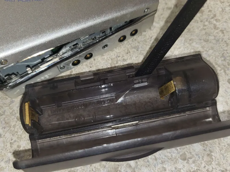 MiniDisc Player Sidecar Battery Wrench