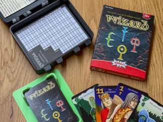 AMIGO "WIZARD" Kartenspiel SnapLock Box