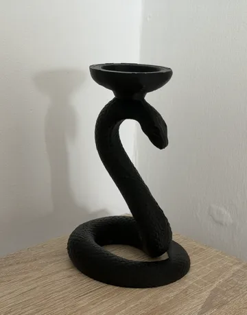 Accesorio de iluminación decorativa: Gothic Candle Holder –Dark Decorative Candle Stand — vista de referencia 3