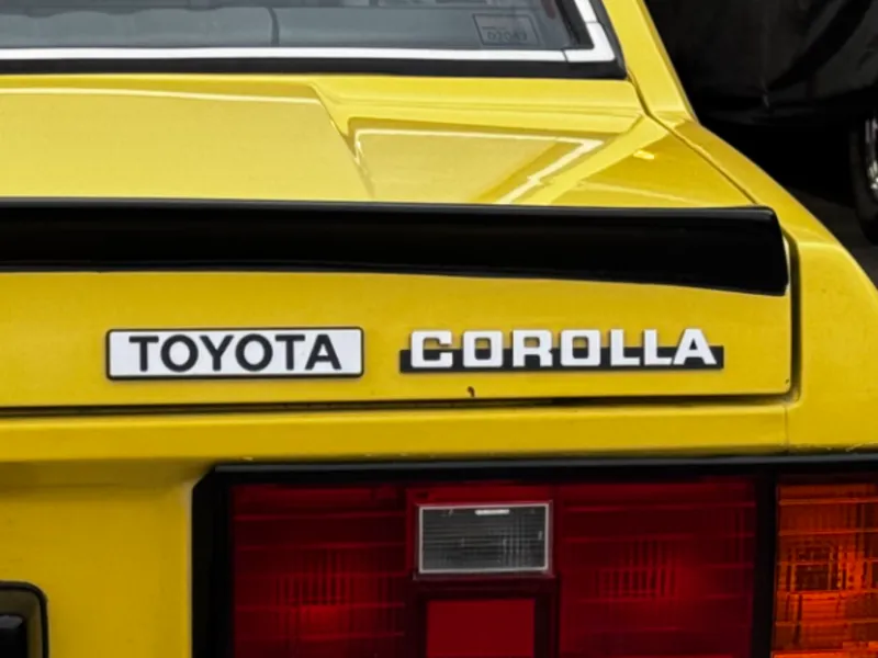 1982 Toyota Corolla TE72 / KE70 Trunk Badge