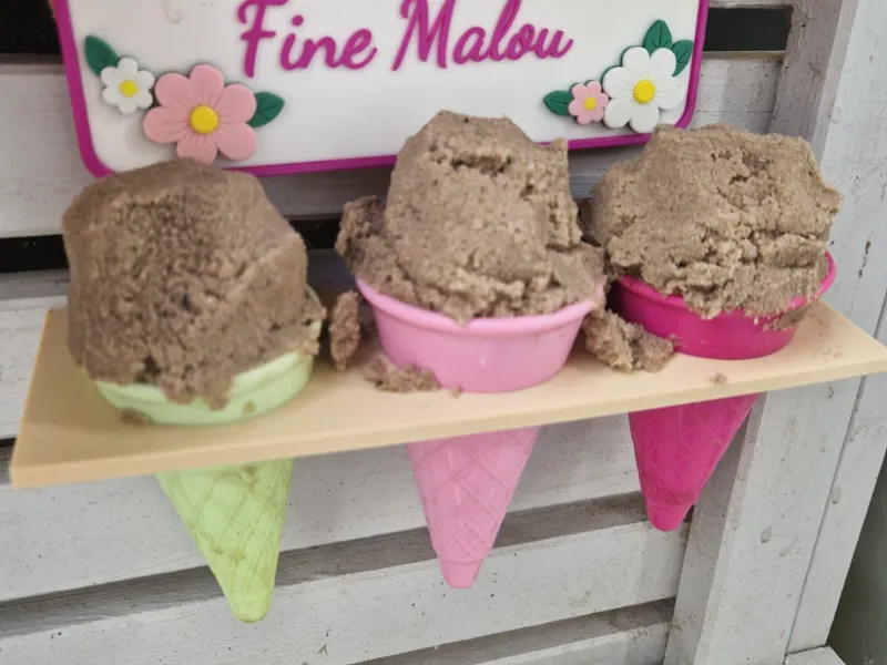 Halter für 3 Eiswaffeln