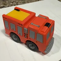 4-Color Fire Truck Realistic