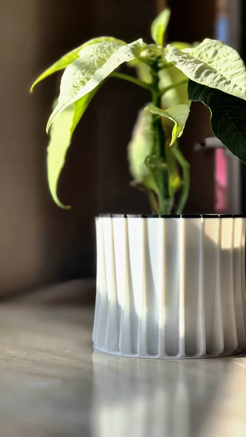 Modern Ribbed Flower Pot - Free 3D Print Model - MakerWorld