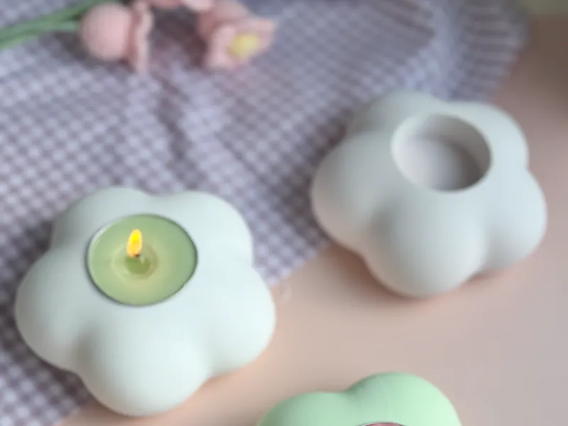 Puffy Flower Candle Holder