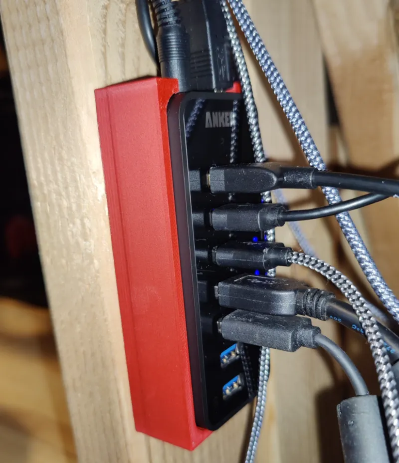 USB Hub Holder