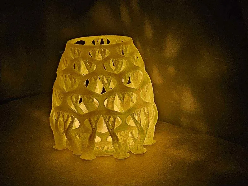 Tea Light: Pinecone