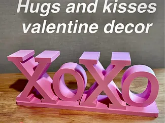 Hugs and Kisses valentine decor