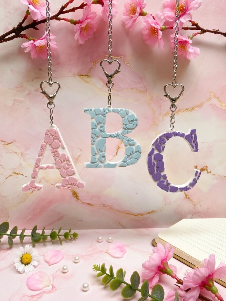 Llaveros de letras con flores — imagen 3 de impresión 3D