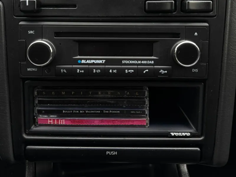 DIN Radiofach Volvo 850