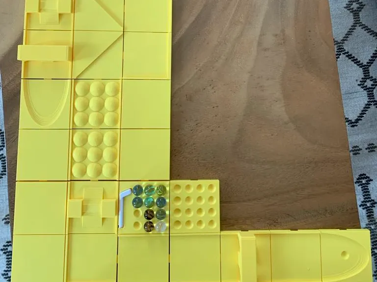 Customisable desktop golf