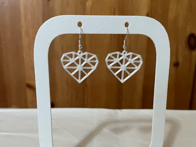 Orecchini Cuore Geometrico – Design Minimal