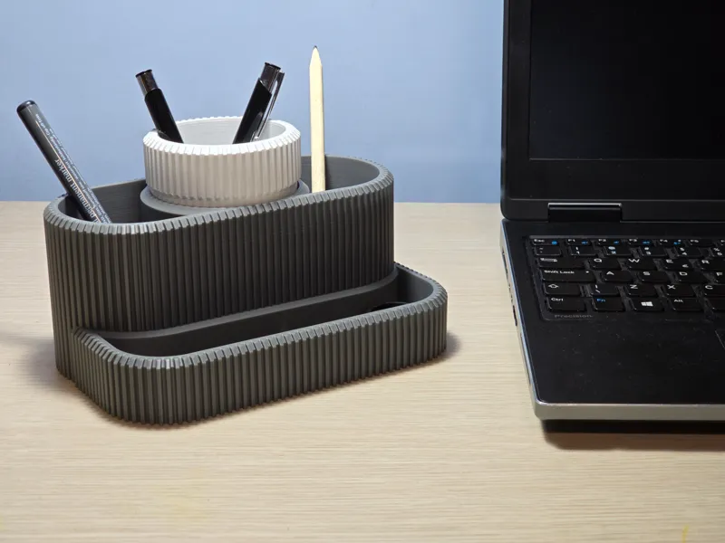 Desk organizer