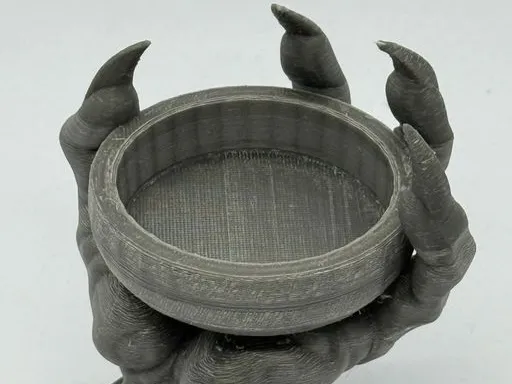 Gargoyle-Hand mit Schale - Hugo - Dämonenhand