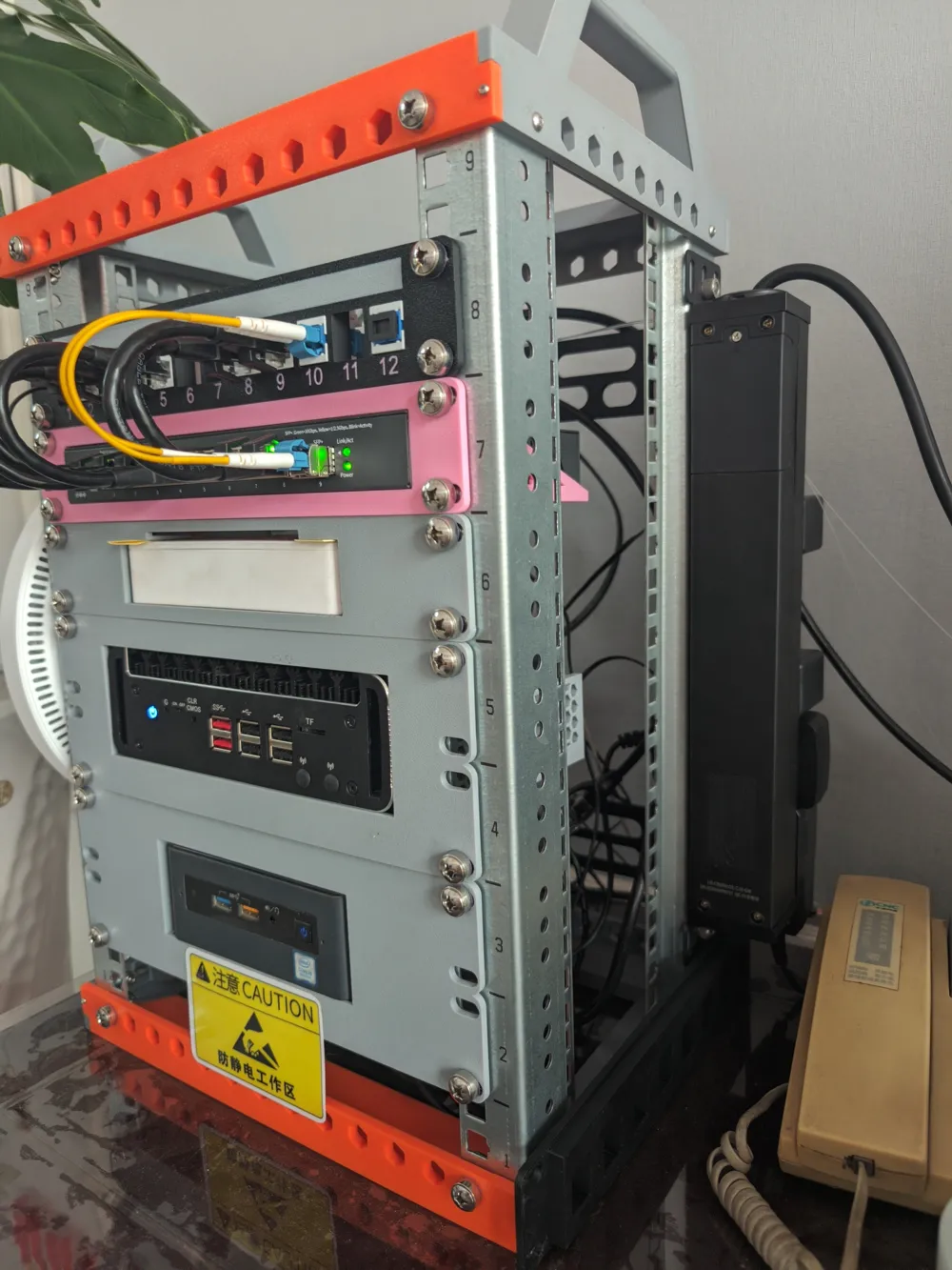 10-inch Mini Home Server Rack by 神楽千雪 MakerWorld: Download Free 3D Models