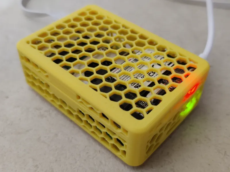 raspberry pi 5 honeycomb housing with NVME