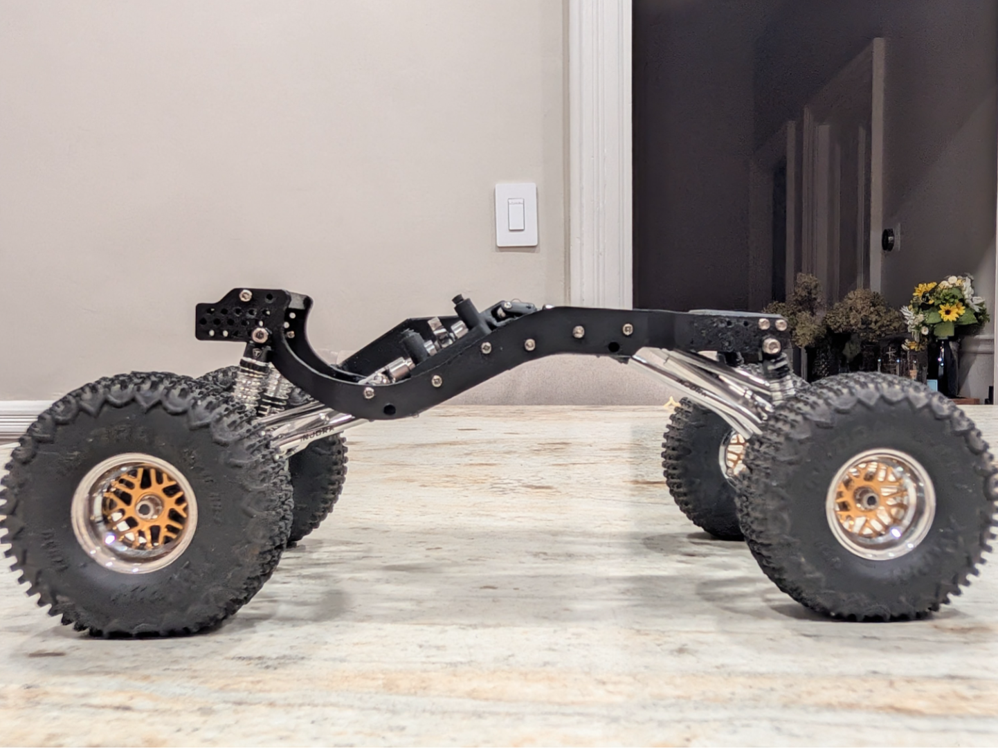 NYA30 V1.0 – Custom SCX30 Crawler Chassis - 1