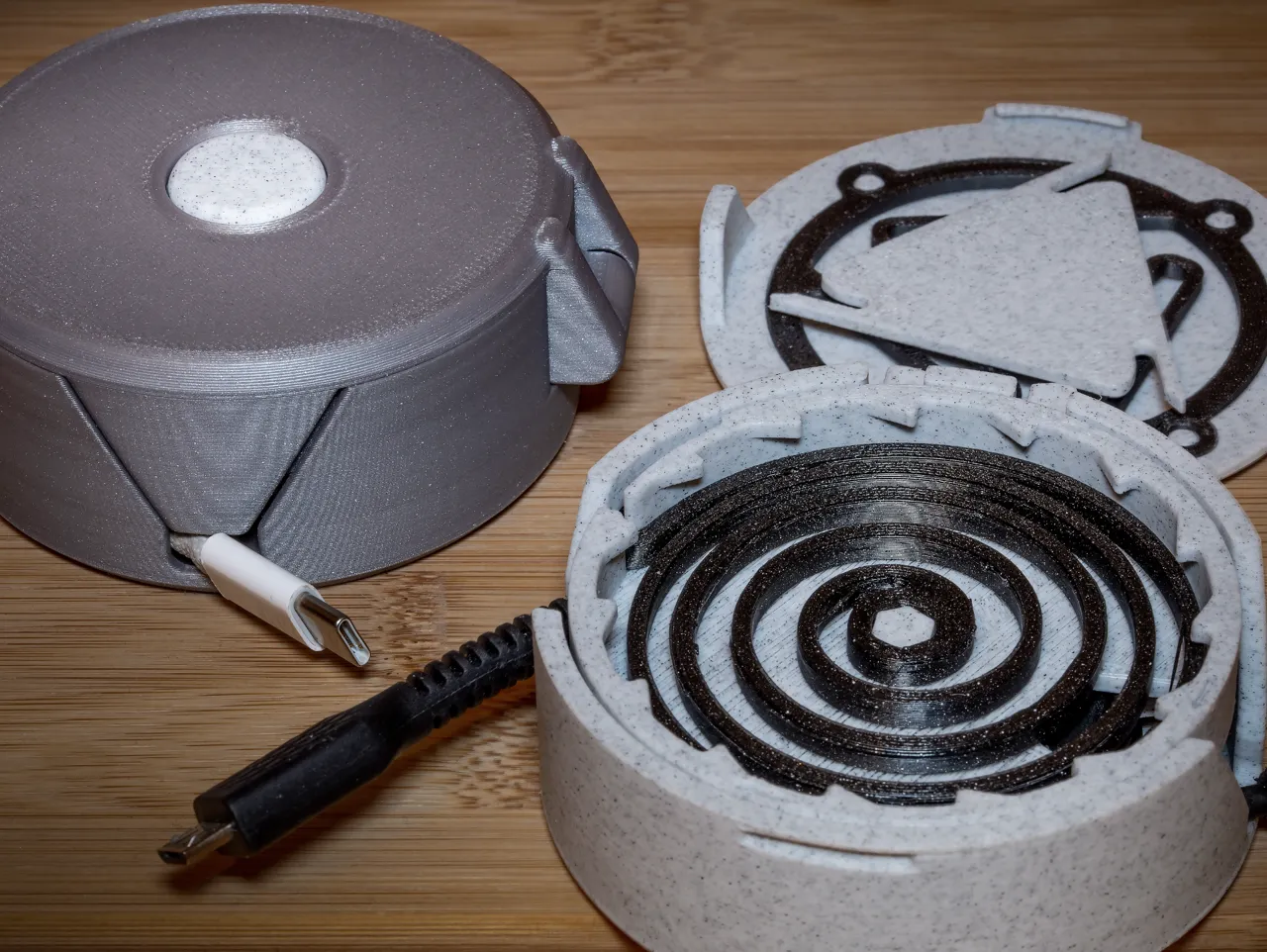 Retractable Cable Organizer - With Stop view 2