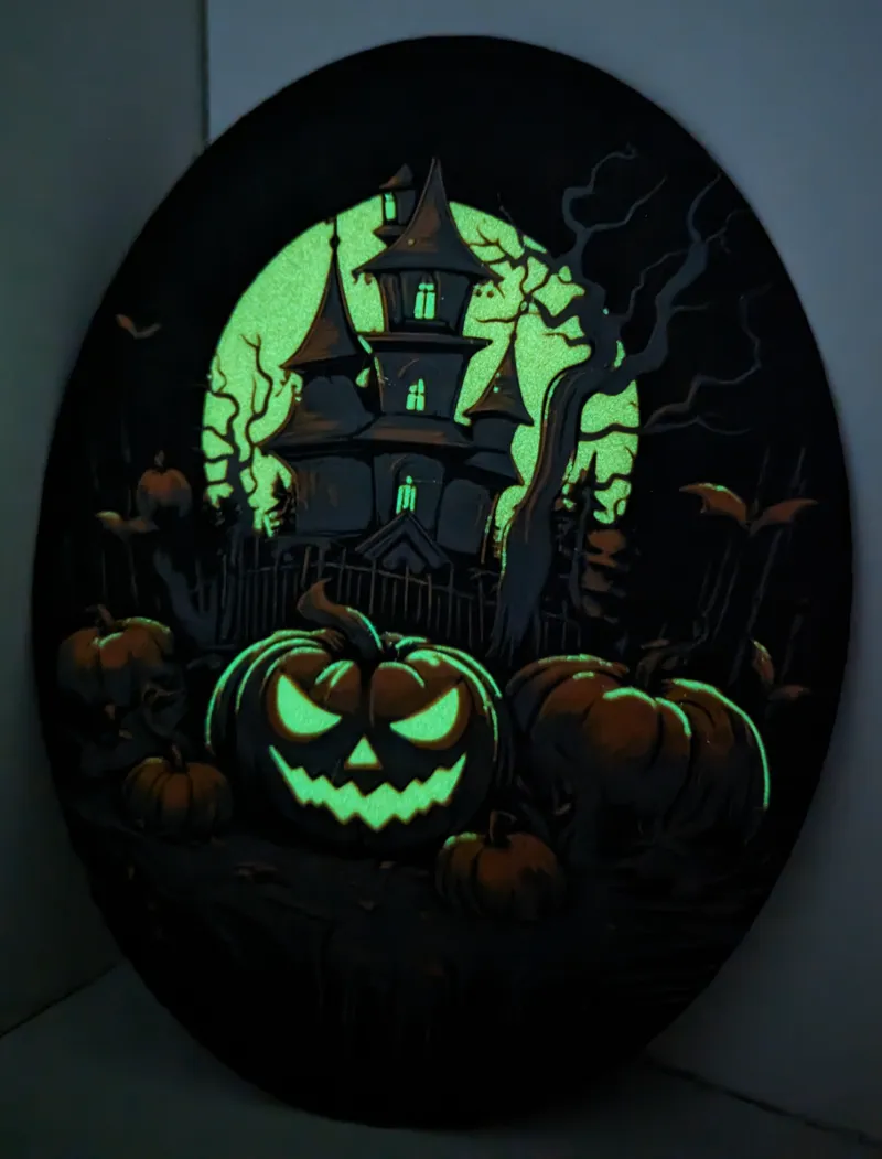 Haunted Mansion Glow in the dark - Filament painting - Hueforge