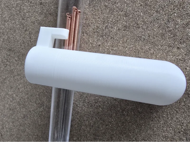 Soporte para tubo de agujas de limpieza Skadis