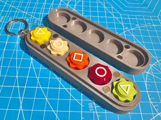 GONGGI SQUIDGAME WITH MAGNETIC KEYCHAINED CASE