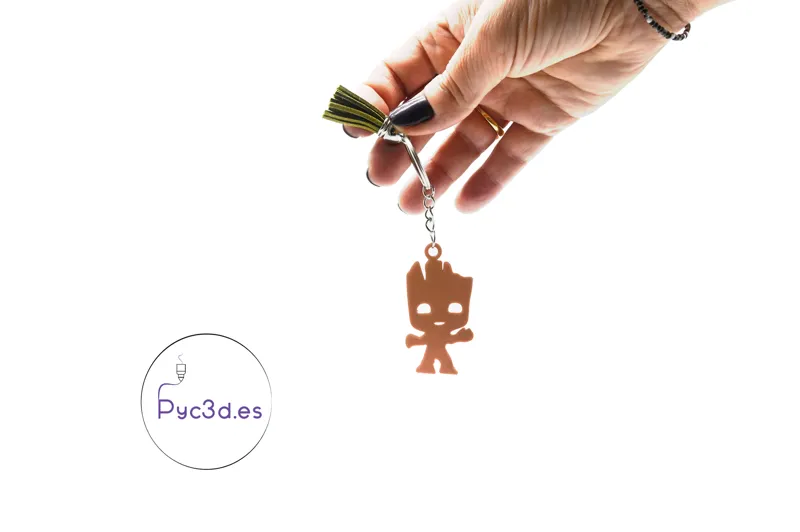 HAPPY GROOT MARVEL KEYCHAIN