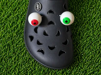 charme de crocs yeux globuleux