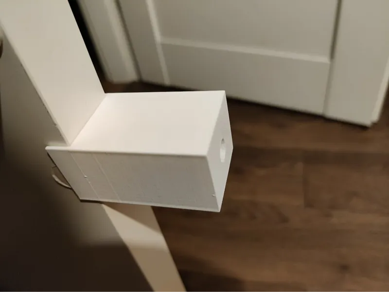 IKEA Micke legs extension height
