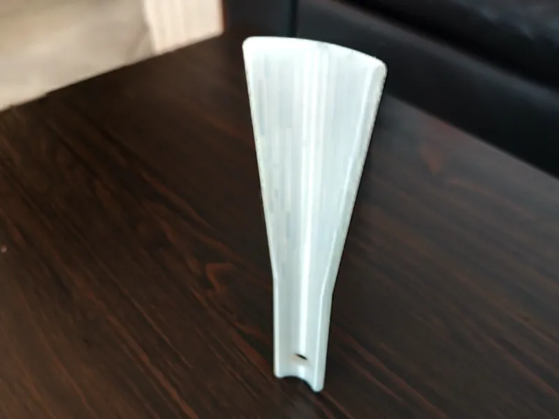 Small shoe horn