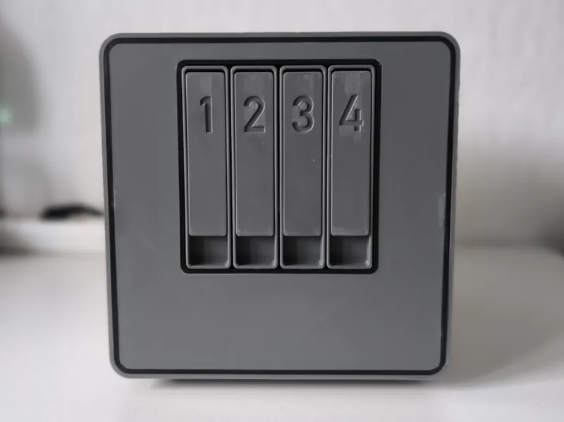 DIY 4-Bay ITX NAS / Homeserver