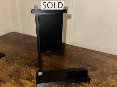 Vertical Realtor Business Card Display